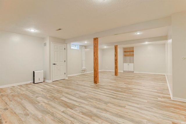 15980 Homestead Trail, Granger, IN 46530