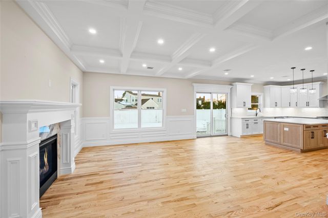 3860 Hudson Avenue, Seaford, NY 11783