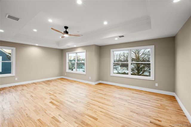 3860 Hudson Avenue, Seaford, NY 11783