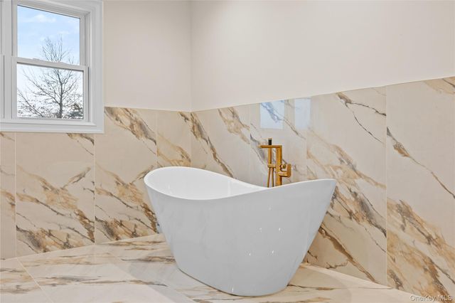 3860 Hudson Avenue, Seaford, NY 11783