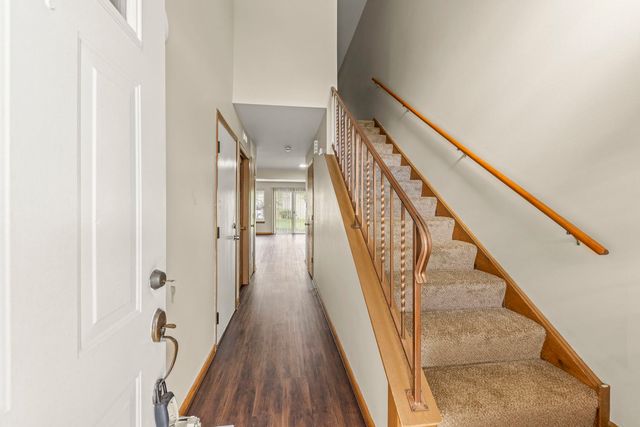 694 N Tamarac Boulevard, Addison, IL 60101