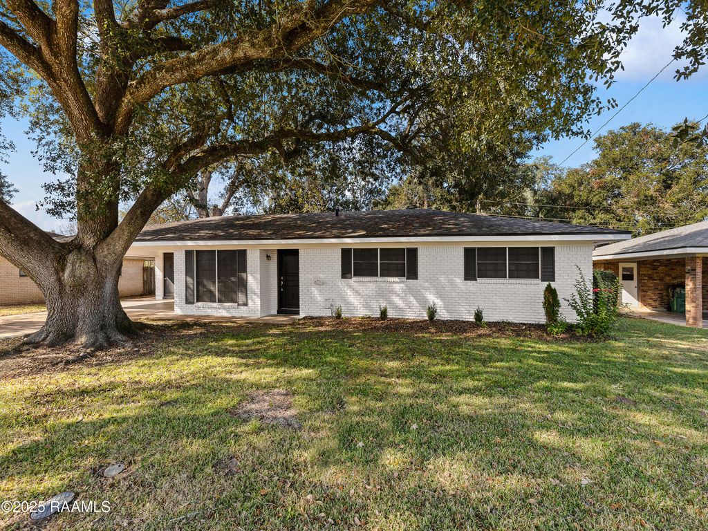 102 Patricia Ann Place, Lafayette, LA 70508