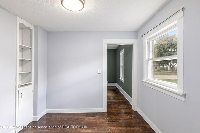 4641 Tolland Avenue, Holt, MI 48842