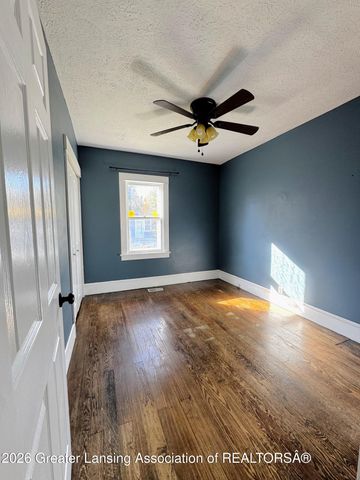 4641 Tolland Avenue, Holt, MI 48842