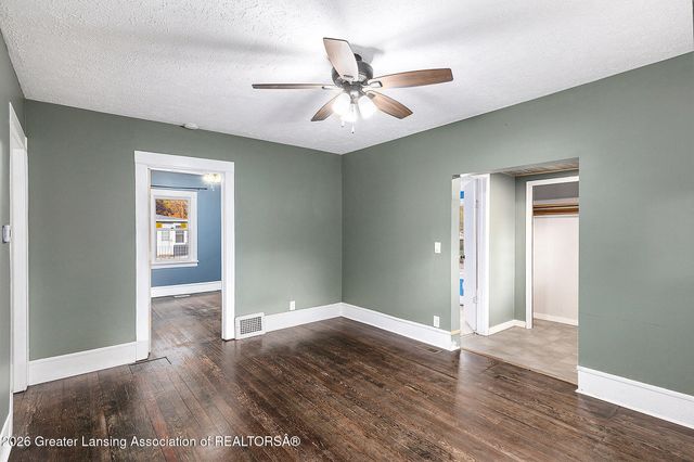 4641 Tolland Avenue, Holt, MI 48842