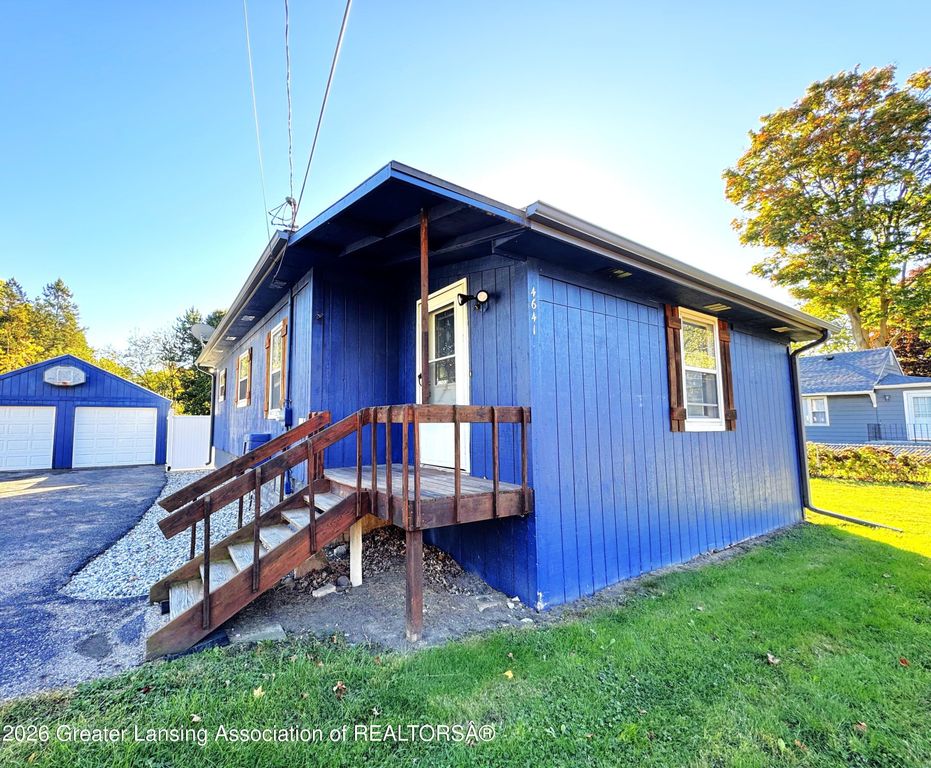 4641 Tolland Avenue, Holt, MI 48842
