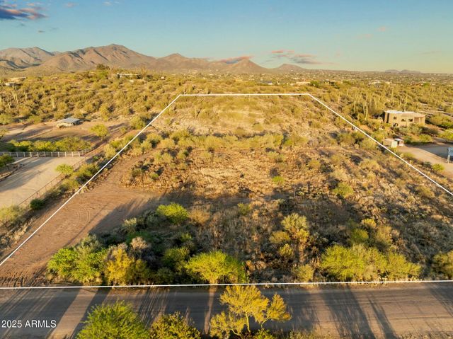 5200 E CAHAVA RANCH Road C, Cave Creek, AZ 85331