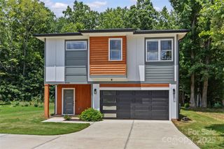 8925 Harrisburg Road, Charlotte, NC 28215