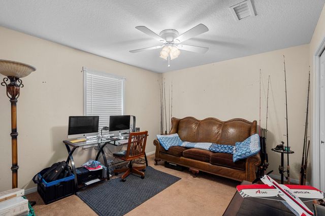 3902 18th Street N, Texas City, TX 77590