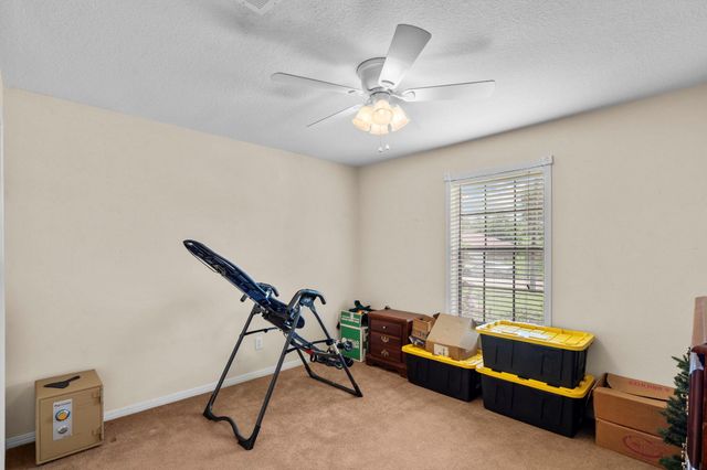 3902 18th Street N, Texas City, TX 77590