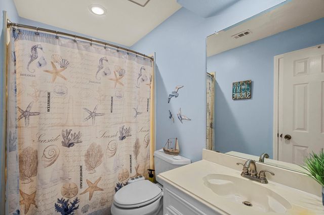 3902 18th Street N, Texas City, TX 77590