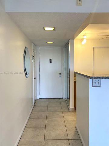 2322 S Cypress Bend Dr 711, Pompano Beach, FL 33069