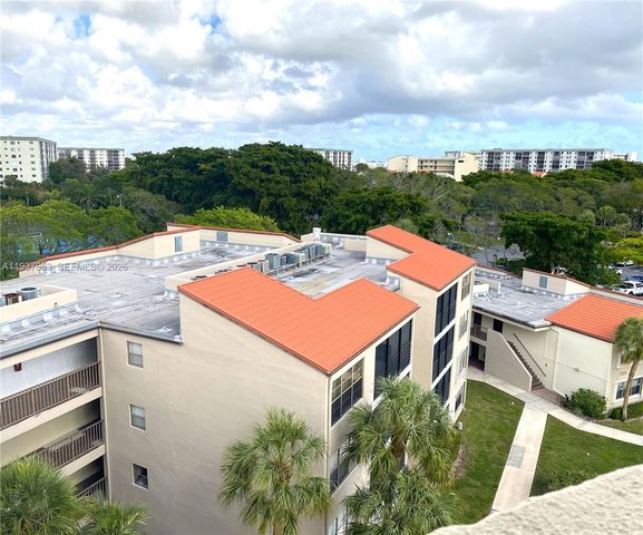 2322 S Cypress Bend Dr 711, Pompano Beach, FL 33069