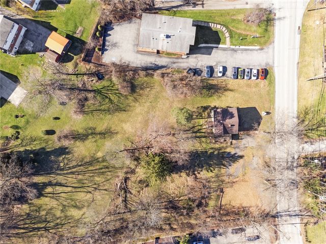 236-240 Center Road, Monroeville, PA 15146