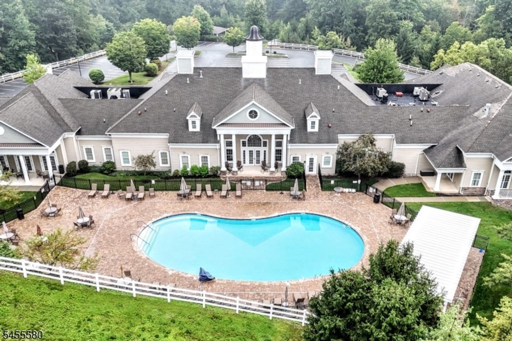 5208 Veterans Dr, Rockaway Twp., NJ 07885 — photo 2