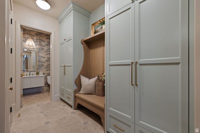6204 W HAWKSTONE WAY, Highland, UT 84003
