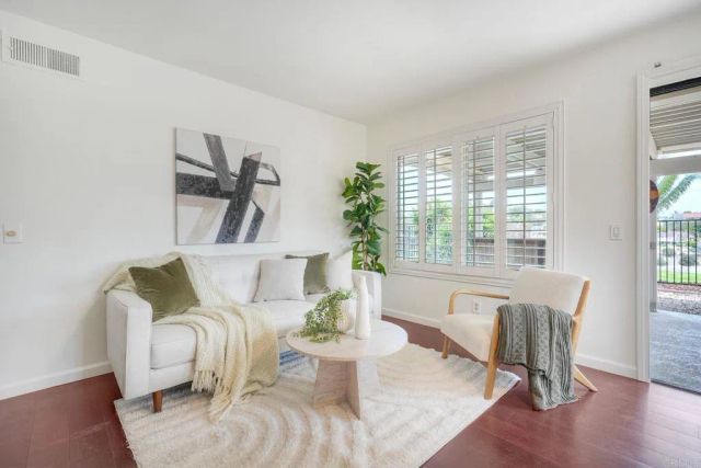 2050 Trevino Avenue, Oceanside, CA 92056