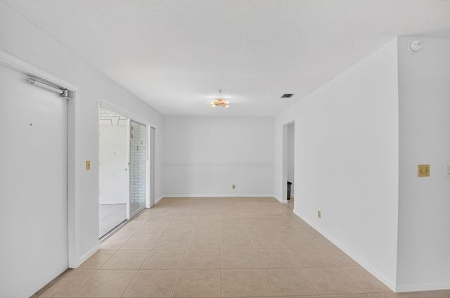 10136 S 42nd Avenue S, Boynton Beach, FL 33436