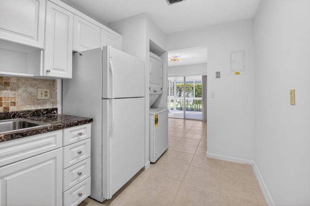10136 S 42nd Avenue S, Boynton Beach, FL 33436