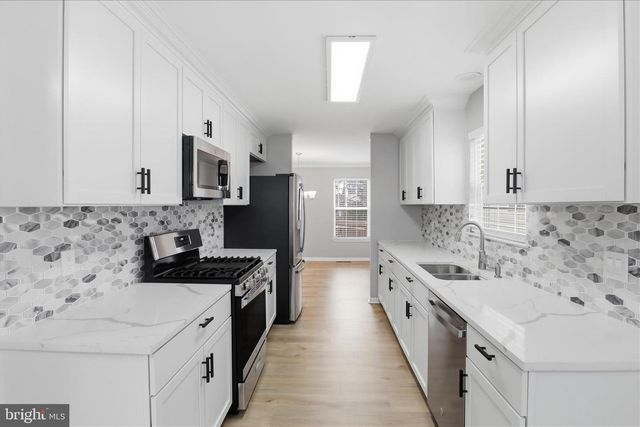 6607 CASTLE BAR CT, Alexandria, VA 22315