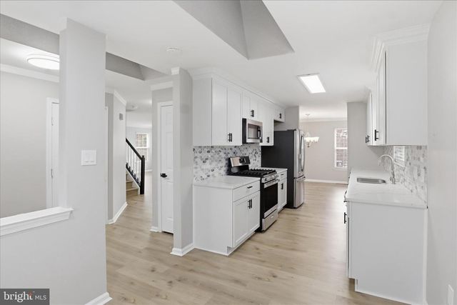 6607 CASTLE BAR CT, Alexandria, VA 22315