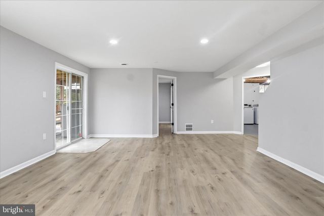 6607 CASTLE BAR CT, Alexandria, VA 22315