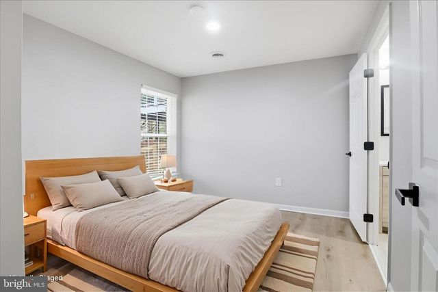 6607 CASTLE BAR CT, Alexandria, VA 22315