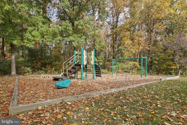 6607 CASTLE BAR CT, Alexandria, VA 22315