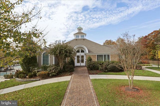 6607 CASTLE BAR CT, Alexandria, VA 22315