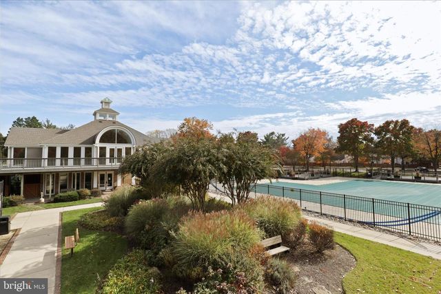 6607 CASTLE BAR CT, Alexandria, VA 22315