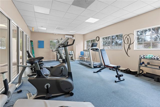 504 7th Square 201, Vero Beach, FL 32962