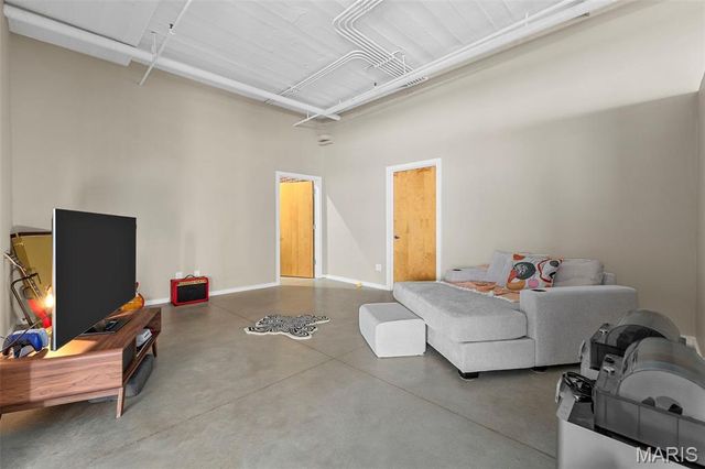 1010 Saint Charles Street 1102, St Louis, MO 63101