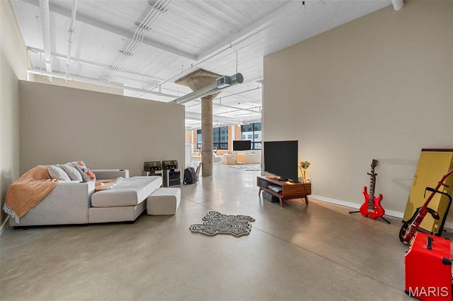 1010 Saint Charles Street 1102, St Louis, MO 63101