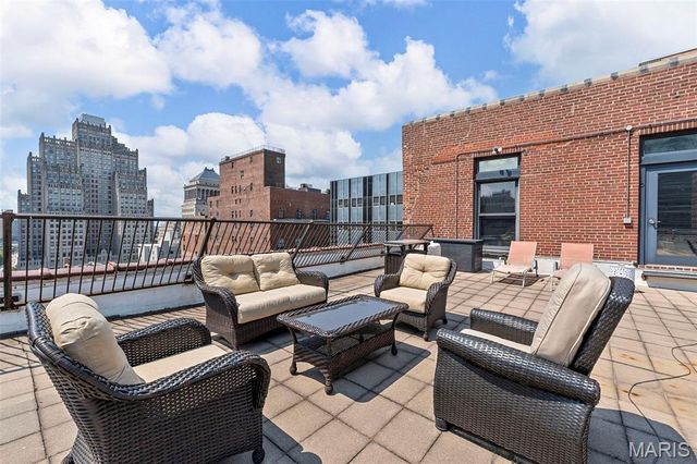 1010 Saint Charles Street 1102, St Louis, MO 63101