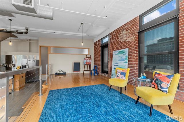 1010 Saint Charles Street 1102, St Louis, MO 63101