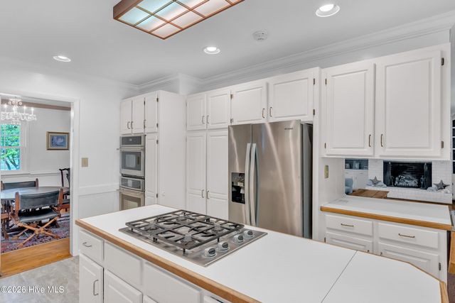 700 Clyde Drive, Jacksonville, NC 28540