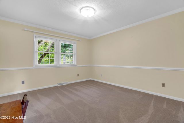 700 Clyde Drive, Jacksonville, NC 28540