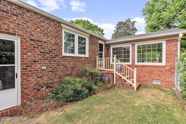 700 Clyde Drive, Jacksonville, NC 28540