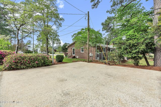 700 Clyde Drive, Jacksonville, NC 28540