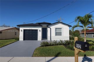 912 W 10th St, Riviera Beach, FL 33404