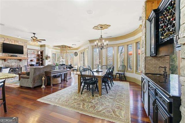 6427 Point Twenty Two, Gainesville, GA 30506