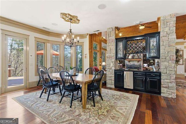 6427 Point Twenty Two, Gainesville, GA 30506