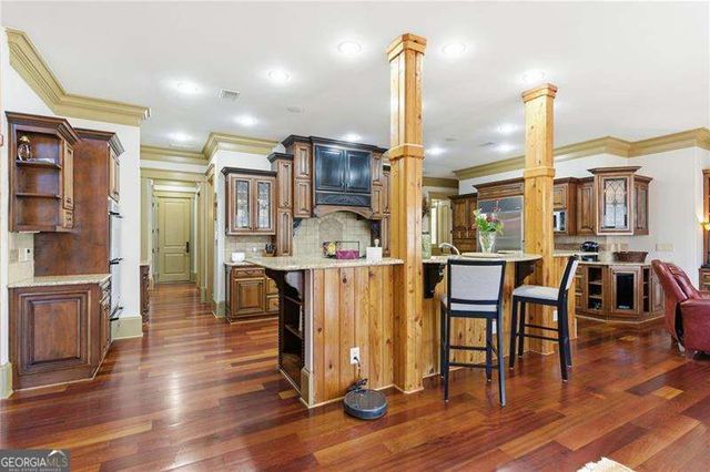 6427 Point Twenty Two, Gainesville, GA 30506