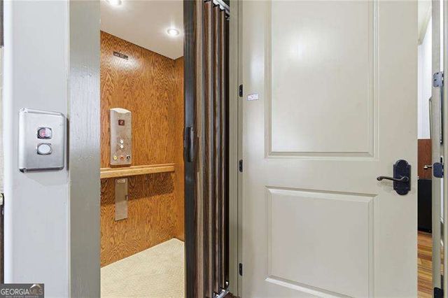 6427 Point Twenty Two, Gainesville, GA 30506