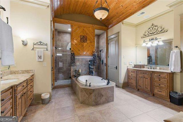 6427 Point Twenty Two, Gainesville, GA 30506