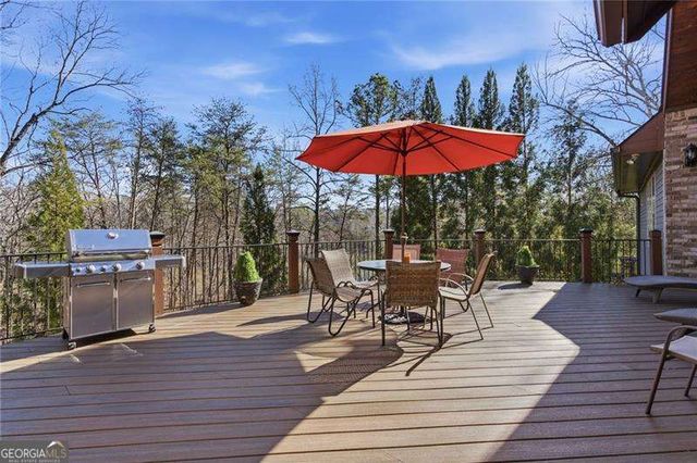 6427 Point Twenty Two, Gainesville, GA 30506