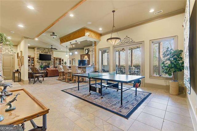 6427 Point Twenty Two, Gainesville, GA 30506