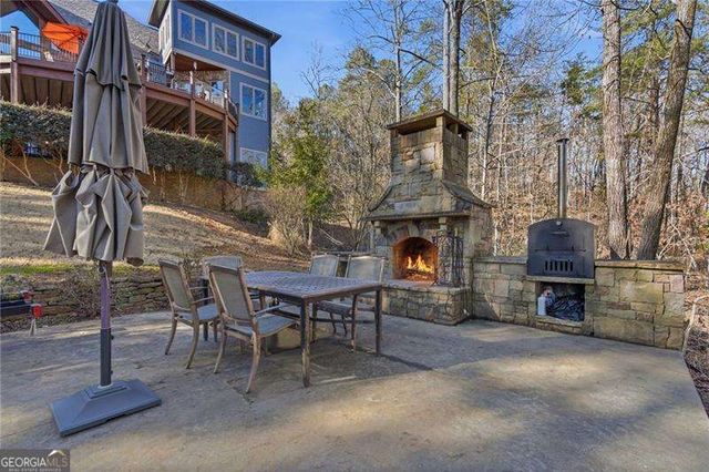 6427 Point Twenty Two, Gainesville, GA 30506