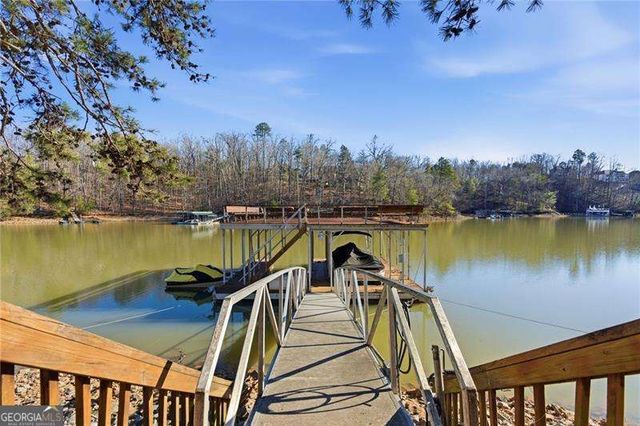 6427 Point Twenty Two, Gainesville, GA 30506