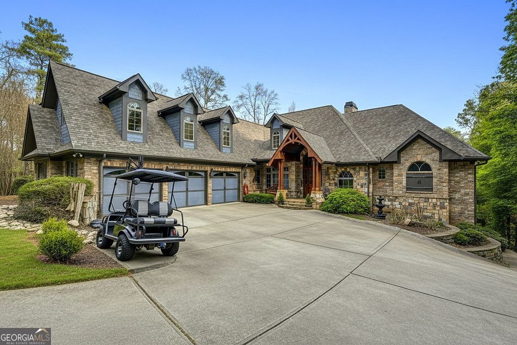 6427 Point Twenty Two, Gainesville, GA 30506